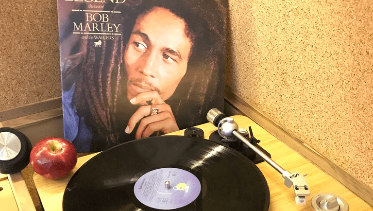 The Soundtrack to a Dab Session: Music and Mood Pairings